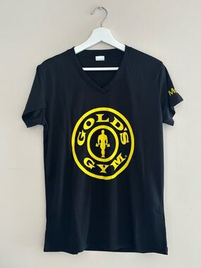 NWOT Gold’s Gym Montréal Women's Large Black/Yellow V-Neck T-Shirt Activewear